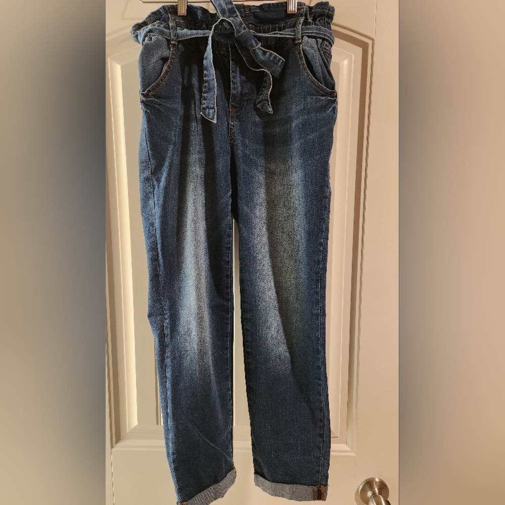 Stylish Blue Denim Paperbag Jeans, Almost Famous, Size MEDIUM